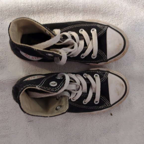 Converse Chuck Taylor All Star High Top Shoe - Picture 6 of 6